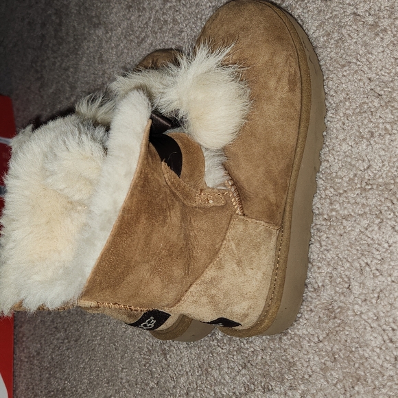 Ugg Boots Sz 5 - Picture 6 of 9